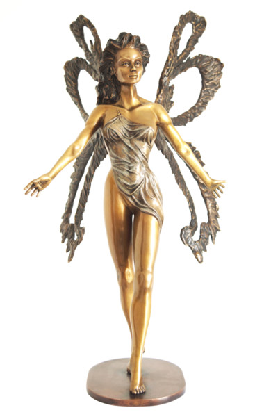 Sonja Smeyers: Sculpting Beauty Between Heaven and Earth
